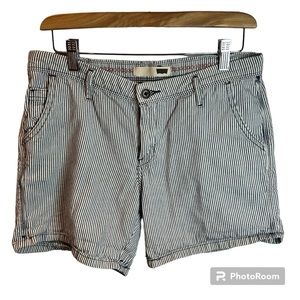 Levi's Denim Striped Shorts Size 27 Great‎ Condition